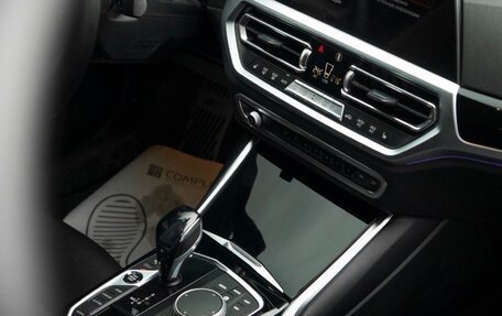 BMW 3 серия, 2019 год, 3 290 000 рублей, 17 фотография