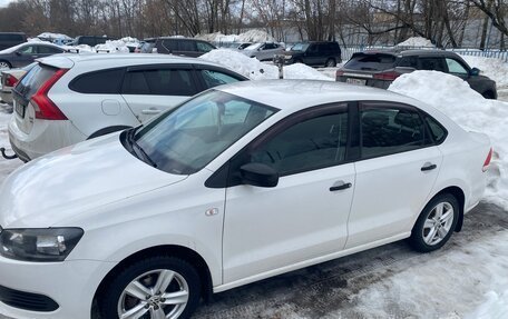 Volkswagen Polo VI (EU Market), 2011 год, 1 048 000 рублей, 2 фотография