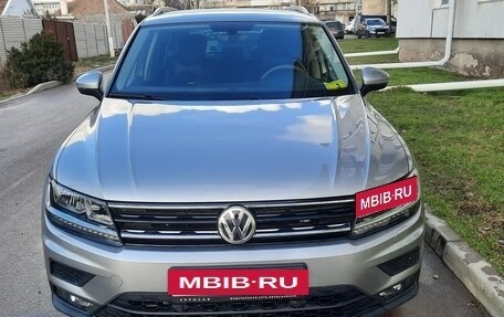 Volkswagen Tiguan II, 2017 год, 2 620 000 рублей, 34 фотография