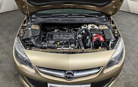 Opel Astra J, 2013 год, 897 000 рублей, 10 фотография