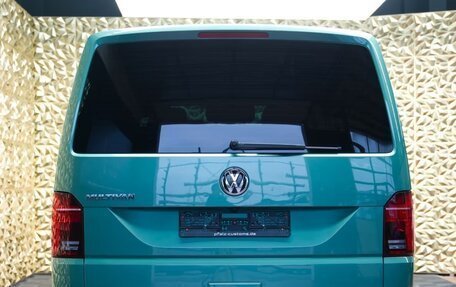 Volkswagen Multivan T6 рестайлинг, 2023 год, 4 500 000 рублей, 8 фотография