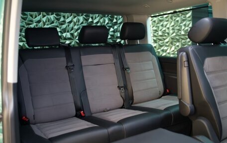 Volkswagen Multivan T6 рестайлинг, 2023 год, 4 500 000 рублей, 15 фотография