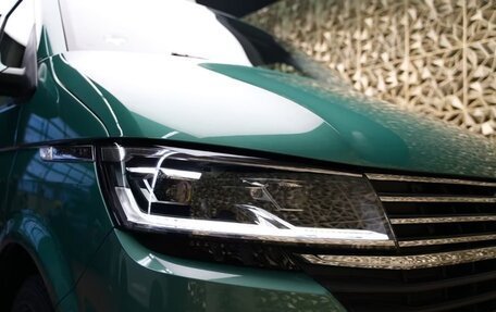 Volkswagen Multivan T6 рестайлинг, 2023 год, 4 500 000 рублей, 17 фотография