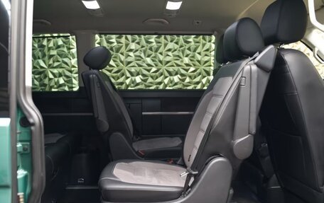 Volkswagen Multivan T6 рестайлинг, 2023 год, 4 500 000 рублей, 19 фотография