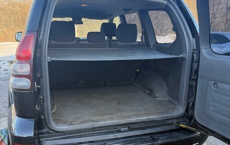 Toyota Land Cruiser Prado 120 рестайлинг, 2006 год, 1 950 000 рублей, 3 фотография