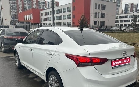 Hyundai Solaris II рестайлинг, 2018 год, 618 000 рублей, 1 фотография
