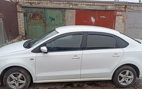 Volkswagen Polo VI (EU Market), 2015 год, 648 000 рублей, 2 фотография