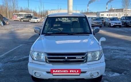 Mitsubishi Pajero iO, 2001 год, 400 000 рублей, 3 фотография