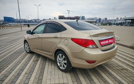 Hyundai Solaris II рестайлинг, 2012 год, 735 000 рублей, 2 фотография