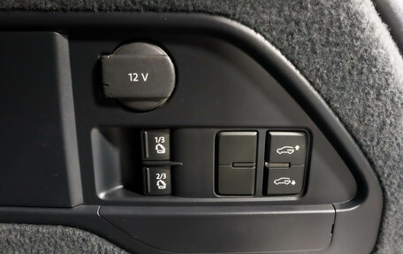 Volkswagen Touareg III, 2011 год, 2 349 000 рублей, 9 фотография