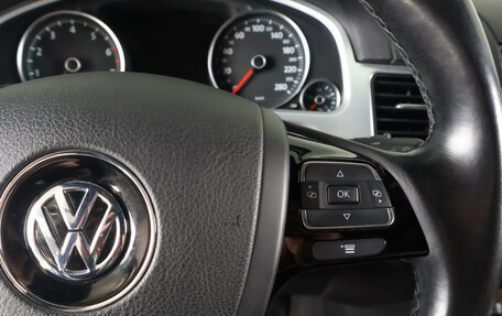 Volkswagen Touareg III, 2011 год, 2 349 000 рублей, 20 фотография