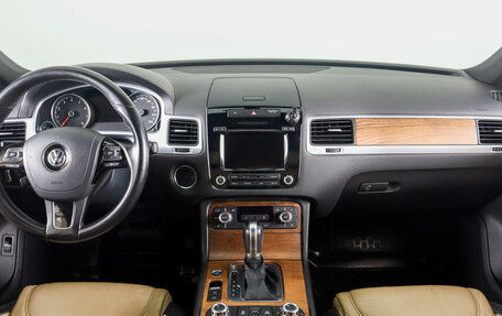 Volkswagen Touareg III, 2011 год, 2 349 000 рублей, 16 фотография