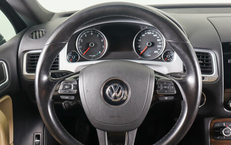 Volkswagen Touareg III, 2011 год, 2 349 000 рублей, 18 фотография