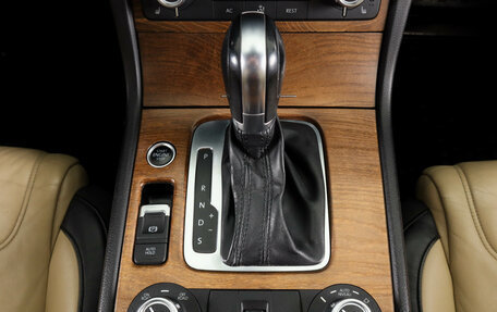 Volkswagen Touareg III, 2011 год, 2 349 000 рублей, 23 фотография