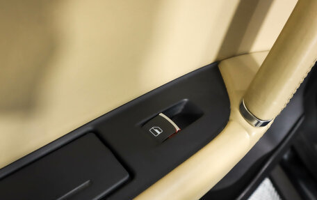 Volkswagen Touareg III, 2011 год, 2 349 000 рублей, 31 фотография