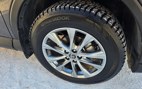 Toyota RAV4, 2018 год, 2 580 000 рублей, 27 фотография