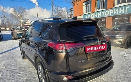 Toyota RAV4, 2018 год, 2 580 000 рублей, 24 фотография