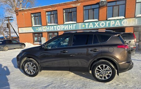 Toyota RAV4, 2018 год, 2 580 000 рублей, 29 фотография