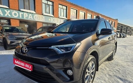 Toyota RAV4, 2018 год, 2 580 000 рублей, 33 фотография