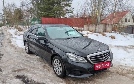 Mercedes-Benz E-Класс, 2015 год, 1 190 000 рублей, 2 фотография