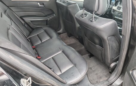 Mercedes-Benz E-Класс, 2015 год, 1 190 000 рублей, 6 фотография