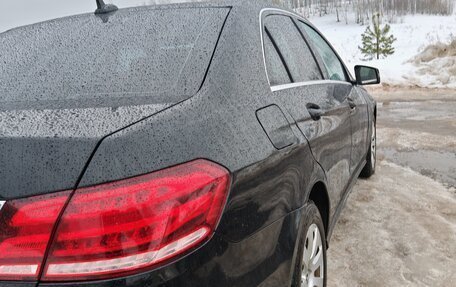 Mercedes-Benz E-Класс, 2015 год, 1 190 000 рублей, 5 фотография