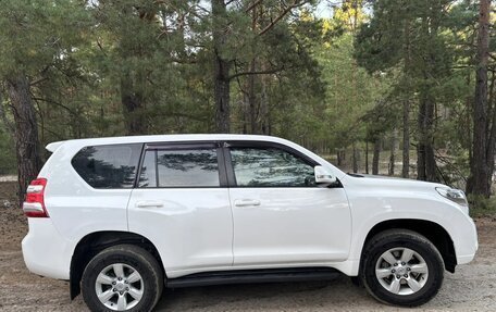 Toyota Land Cruiser Prado 150 рестайлинг 2, 2014 год, 3 200 000 рублей, 3 фотография