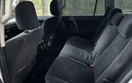 Toyota Land Cruiser Prado 150 рестайлинг 2, 2014 год, 3 200 000 рублей, 10 фотография