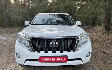 Toyota Land Cruiser Prado 150 рестайлинг 2, 2014 год, 3 200 000 рублей, 4 фотография