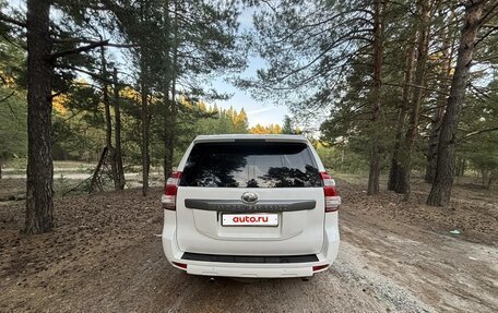 Toyota Land Cruiser Prado 150 рестайлинг 2, 2014 год, 3 200 000 рублей, 12 фотография