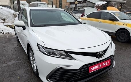 Toyota Camry, 2021 год, 2 030 000 рублей, 1 фотография