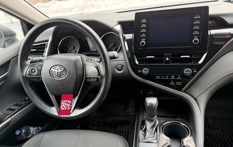 Toyota Camry, 2021 год, 2 030 000 рублей, 11 фотография