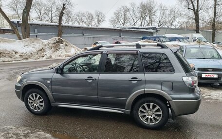 Mitsubishi Outlander III рестайлинг 3, 2005 год, 750 000 рублей, 7 фотография