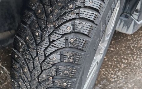 Mitsubishi Outlander III рестайлинг 3, 2005 год, 750 000 рублей, 10 фотография