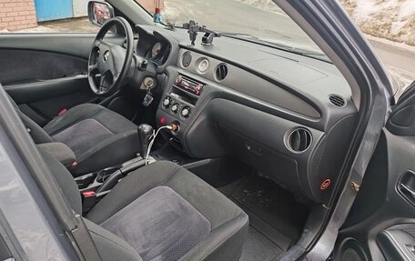 Mitsubishi Outlander III рестайлинг 3, 2005 год, 750 000 рублей, 16 фотография