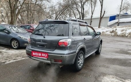 Mitsubishi Outlander III рестайлинг 3, 2005 год, 750 000 рублей, 15 фотография