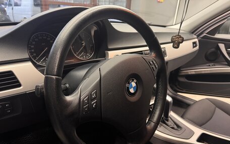 BMW 3 серия, 2011 год, 1 290 000 рублей, 30 фотография