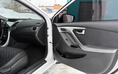 Hyundai Elantra V, 2015 год, 1 400 000 рублей, 11 фотография