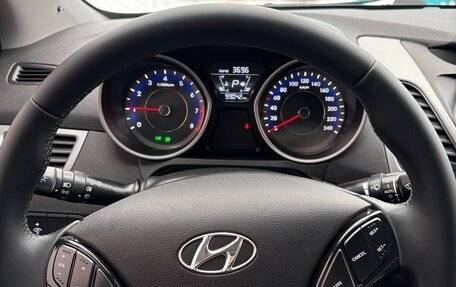 Hyundai Elantra V, 2015 год, 1 400 000 рублей, 24 фотография