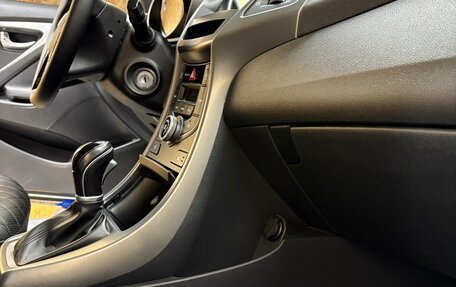 Hyundai Elantra V, 2015 год, 1 400 000 рублей, 31 фотография