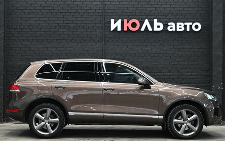 Volkswagen Touareg III, 2011 год, 2 050 000 рублей, 9 фотография