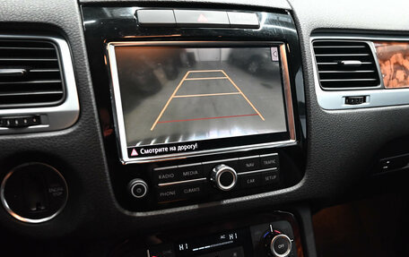 Volkswagen Touareg III, 2011 год, 2 050 000 рублей, 14 фотография