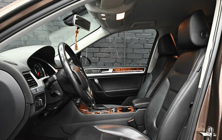 Volkswagen Touareg III, 2011 год, 2 050 000 рублей, 17 фотография