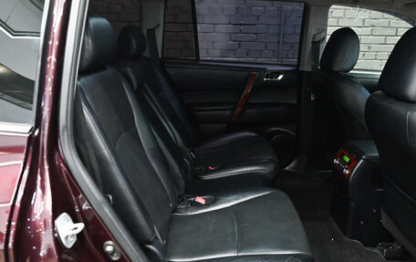 Toyota Highlander III, 2012 год, 2 340 000 рублей, 11 фотография