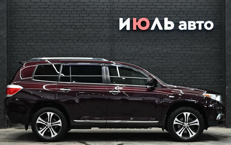 Toyota Highlander III, 2012 год, 2 340 000 рублей, 9 фотография