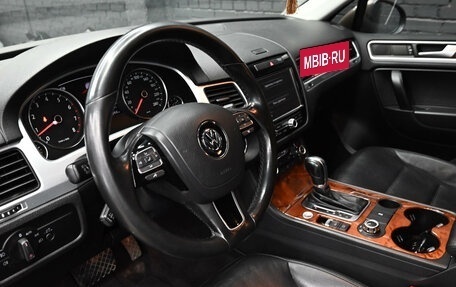 Volkswagen Touareg III, 2011 год, 2 050 000 рублей, 16 фотография