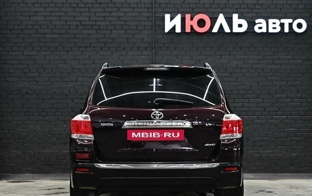 Toyota Highlander III, 2012 год, 2 340 000 рублей, 5 фотография