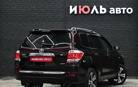 Toyota Highlander III, 2012 год, 2 340 000 рублей, 7 фотография