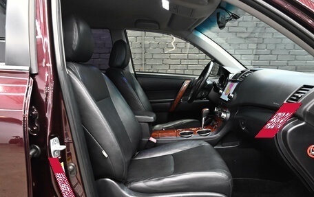 Toyota Highlander III, 2012 год, 2 340 000 рублей, 10 фотография