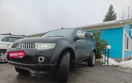 Mitsubishi Pajero Sport II рестайлинг, 2011 год, 1 250 000 рублей, 3 фотография